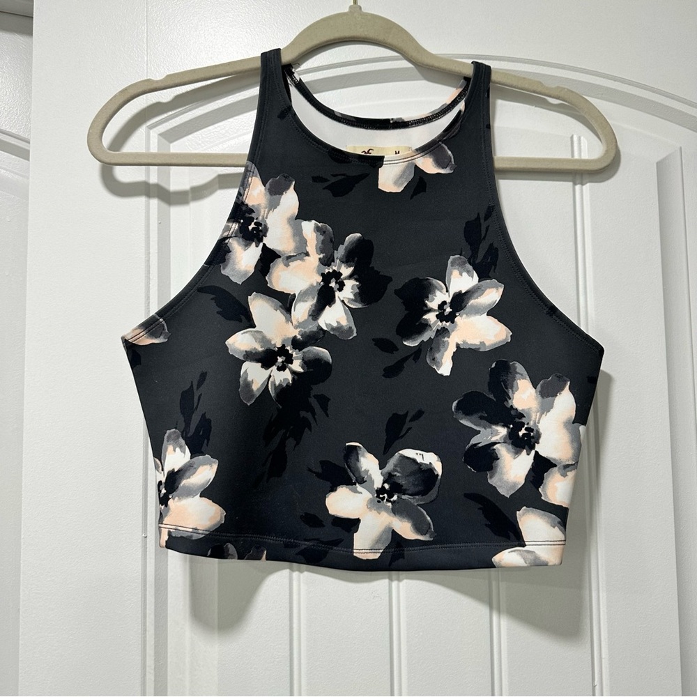 Hollister Tank